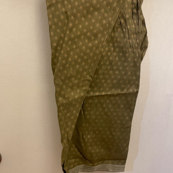 Generation suit - Picture 4 of 4